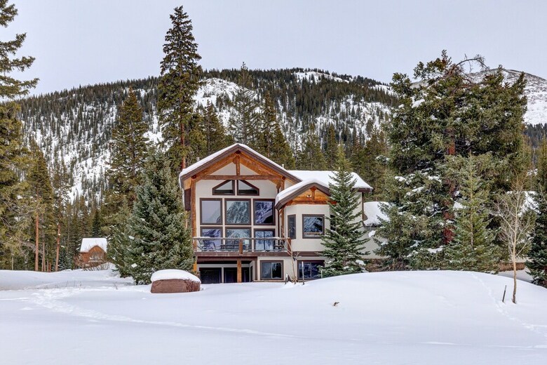 400 Whispering Pines Circle (private Home With Hot Tub)