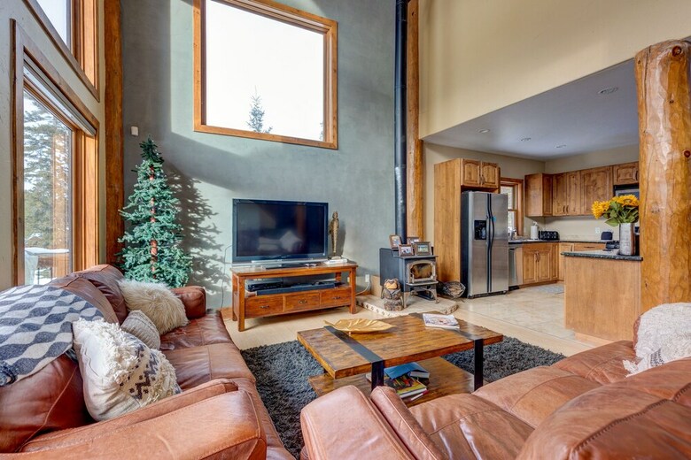 400 Whispering Pines Circle (private Home With Hot Tub)
