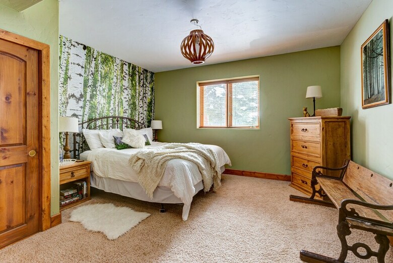 400 Whispering Pines Circle (private Home With Hot Tub)