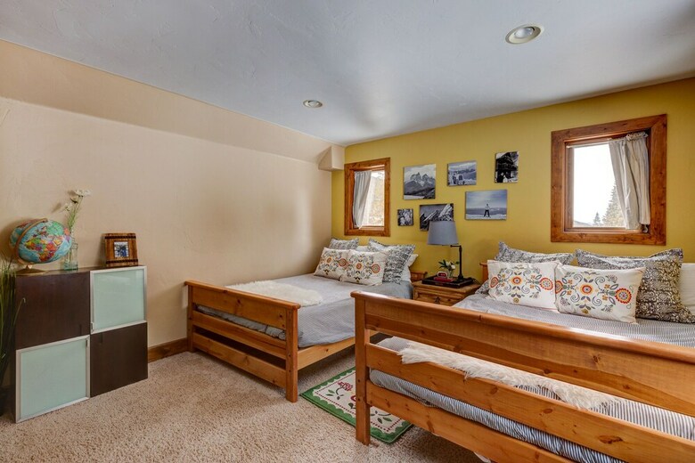 400 Whispering Pines Circle (private Home With Hot Tub)