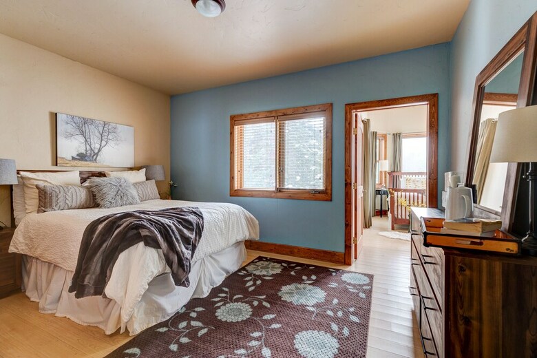 400 Whispering Pines Circle (private Home With Hot Tub)