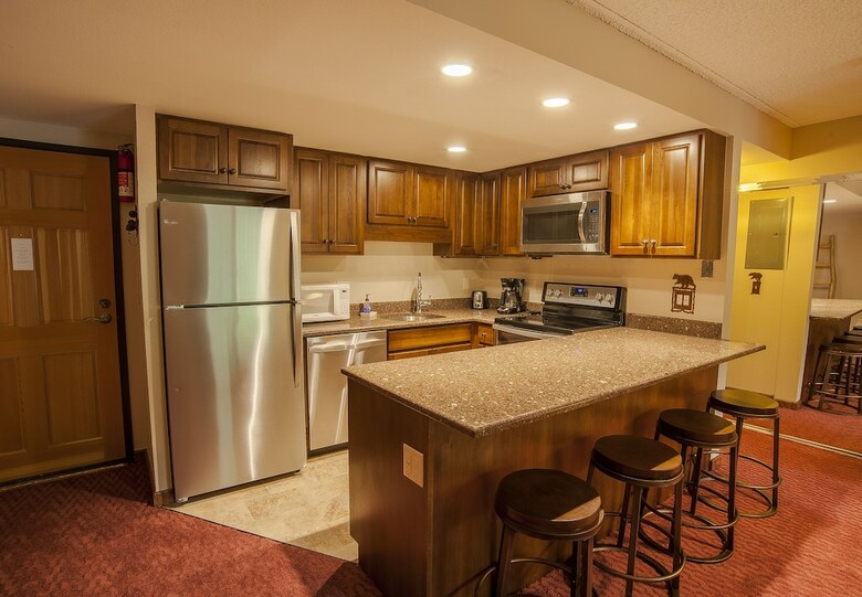 Trail's End 201 (downtown Condos With On-site Hot Tub)