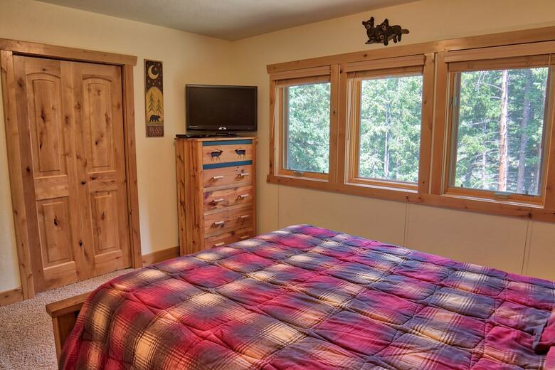 Moose Meadow Retreat (private Home With Hot Tub)