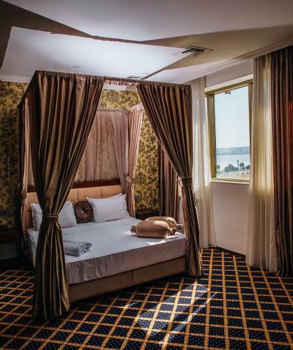 Corniche Family Hotel Baku