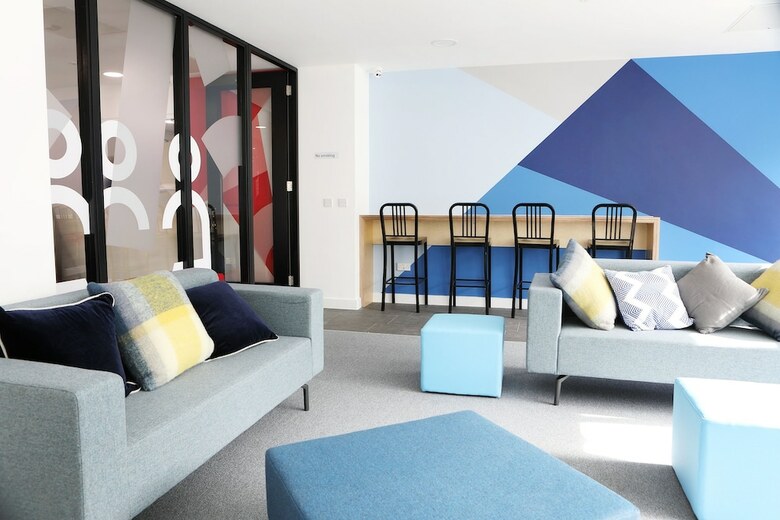 Hostal Aparto- Montrose