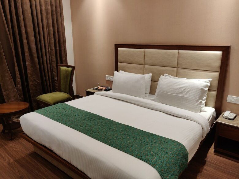 Hotel Maple Grand