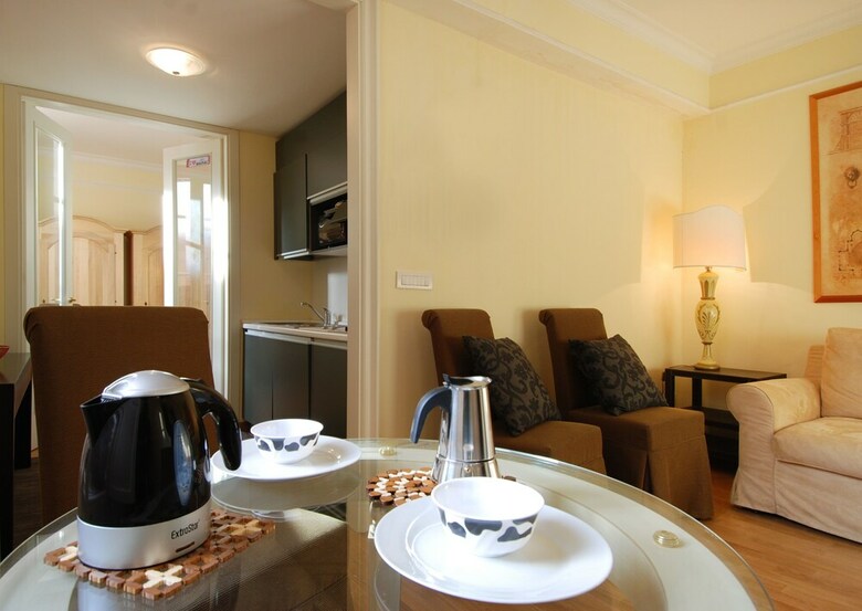 Posh Neighbourhood Apartment