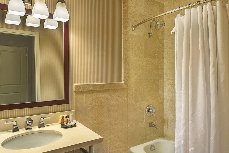 Sheraton Westport Chalet Hotel St. Louis