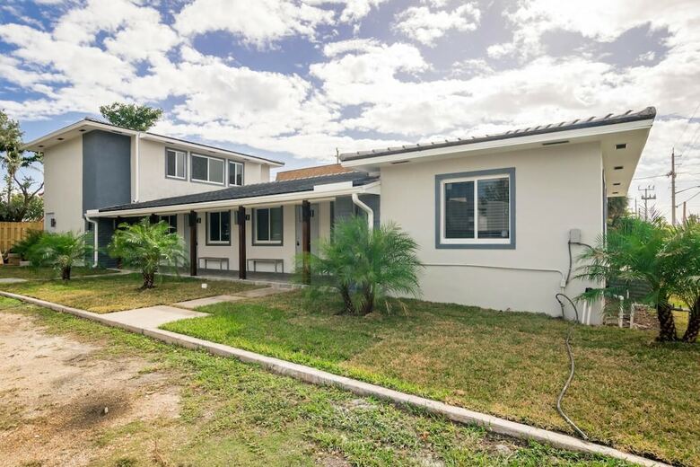 Apartamentos Costa Este Beach Vacation