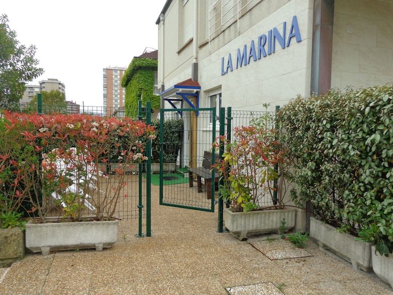 Apartamentos La Marina