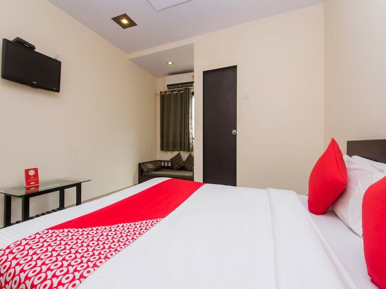 Hotel Oyo 11890 Farmhouse Residency