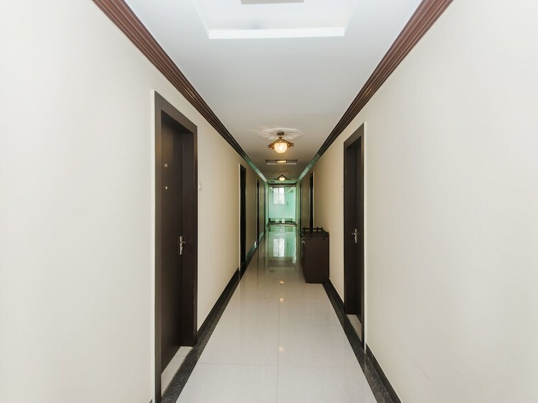Hotel Oyo 11890 Farmhouse Residency