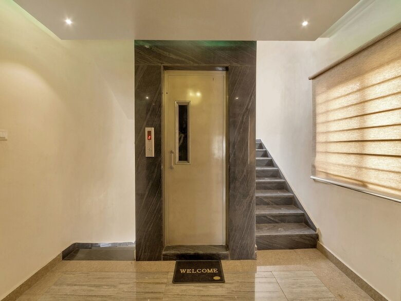 Hotel Oyo 12231 Sai Vihar