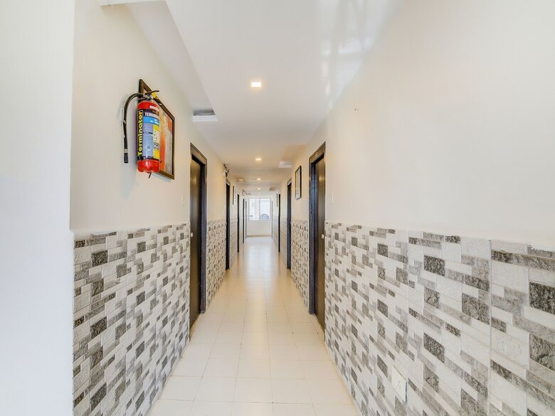 Oyo 6383 Hotel Leela Grand Inn