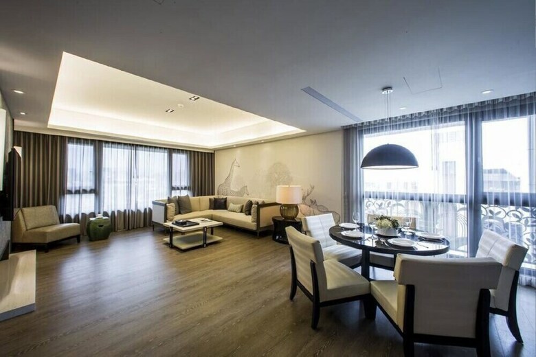 Apartamentos J Palace Residence