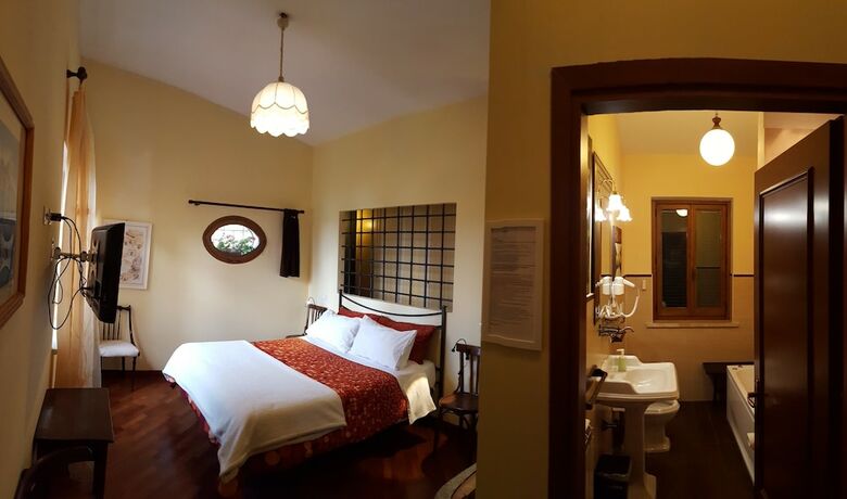 Il Nido Del Falco B&B
