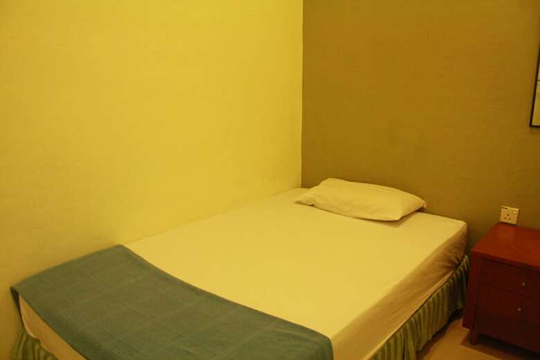 Hotel 23 First Island