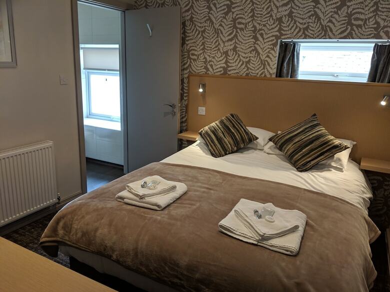 Hotel The Queens Head Durham