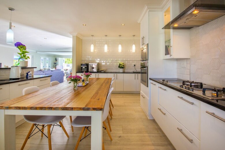 Hotel One On Bollard