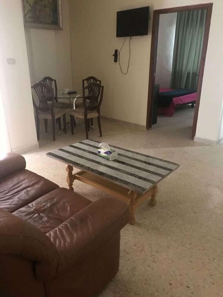Apartamentos Al Qatal Building