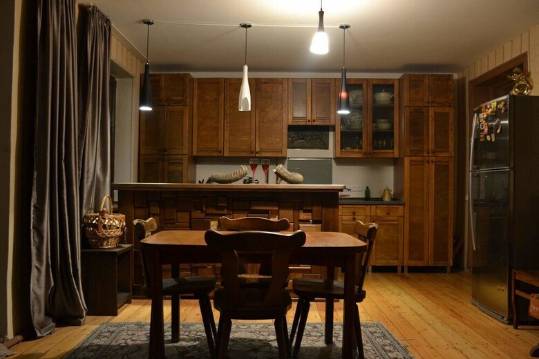 Hotel Dachi Inn