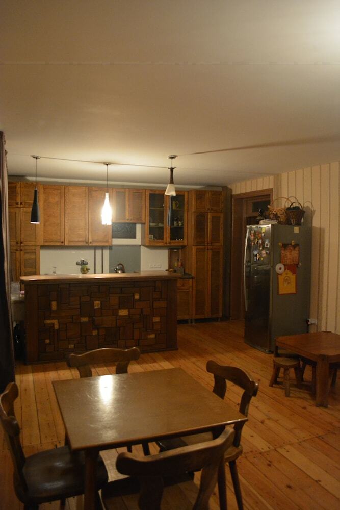 Hotel Dachi Inn