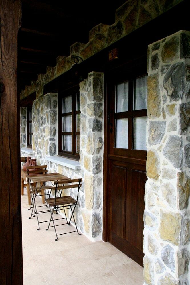 Hotel La Casona De Tori�