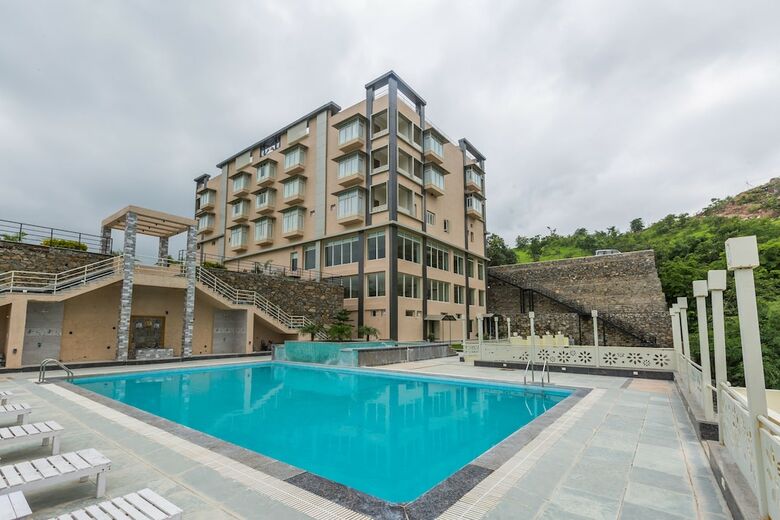 Hotel The G Mount Valley Resort & Spa