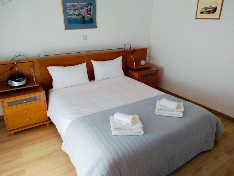 Villa Ampelaki (30 Meters To The Beach)