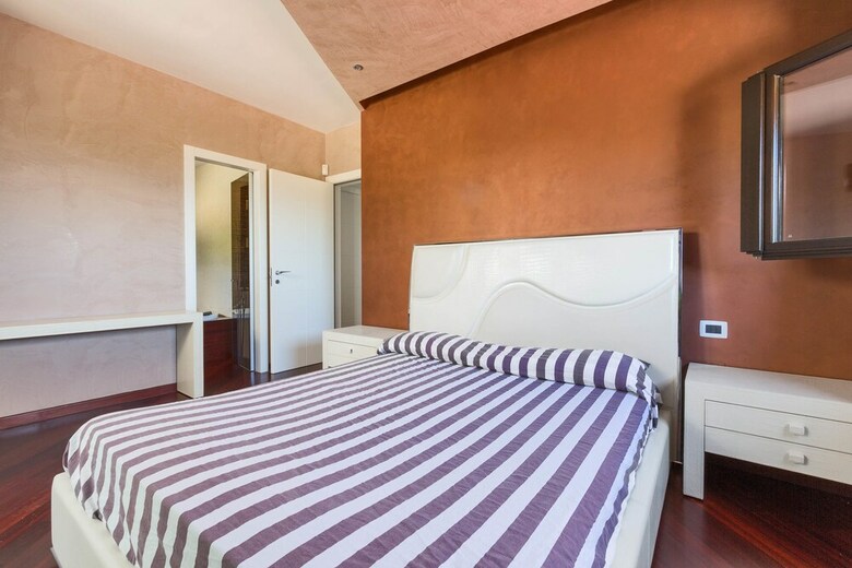 Villa Iside