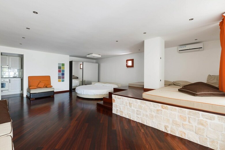 Villa Iside