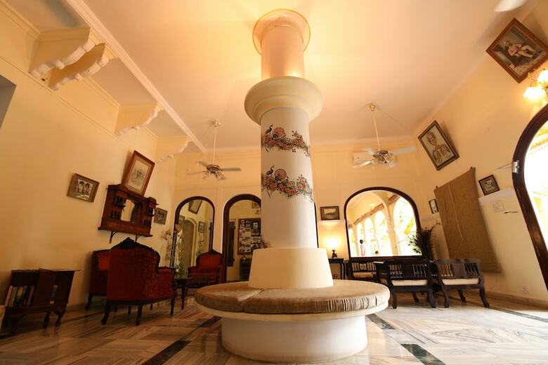 Hotel Roop Niwas Kothi