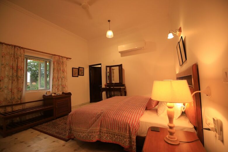 Hotel Roop Niwas Kothi