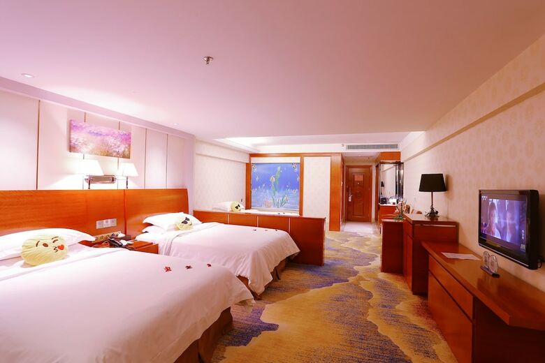 Victoria Hotels
