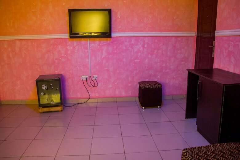 Masbat De-kings Hotel