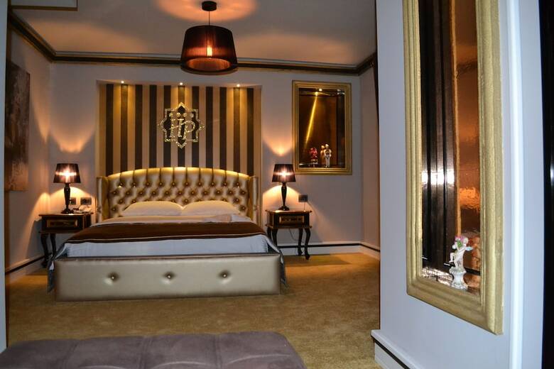 Hotel Hymetis Palace