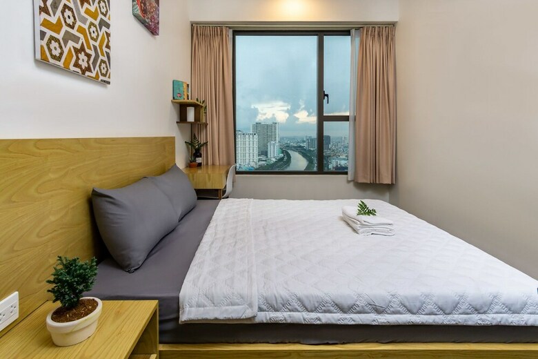 Rivergate Apartment