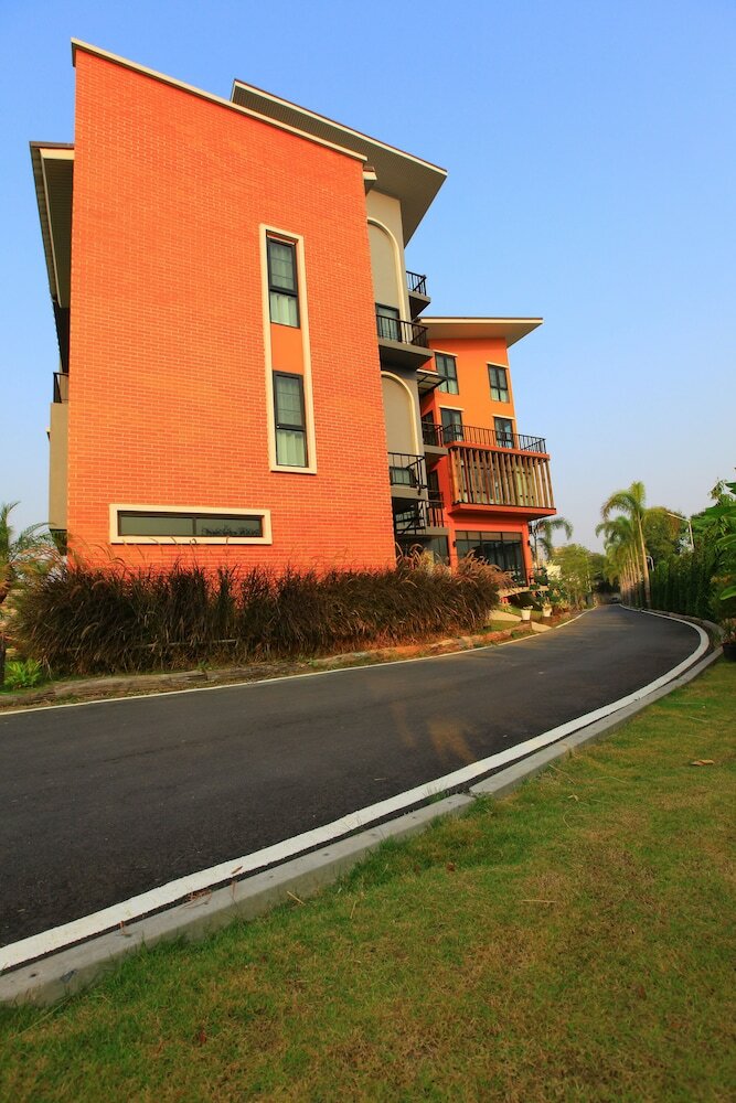 Hotel The One House Resort Pakchong