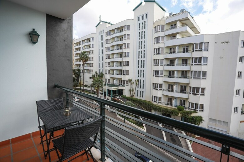Forum Apartment