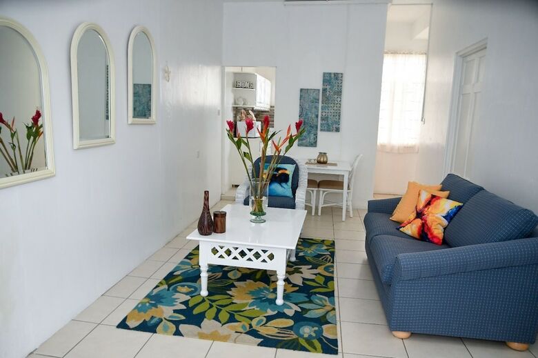 Chadville Beach Apartment