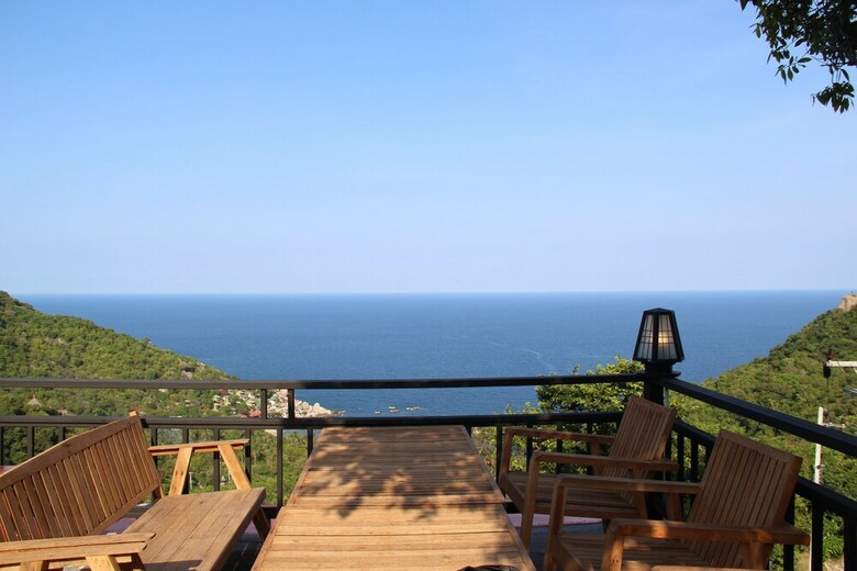 Hotel At Tanote