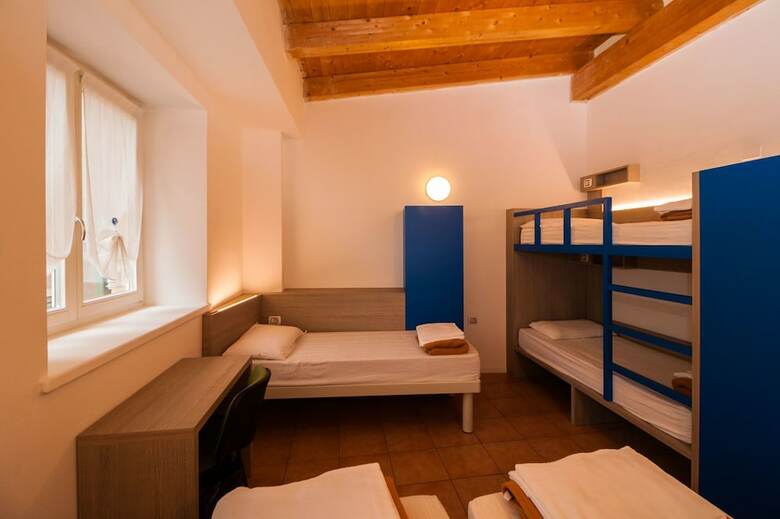 Hostal Ostello Rovereto