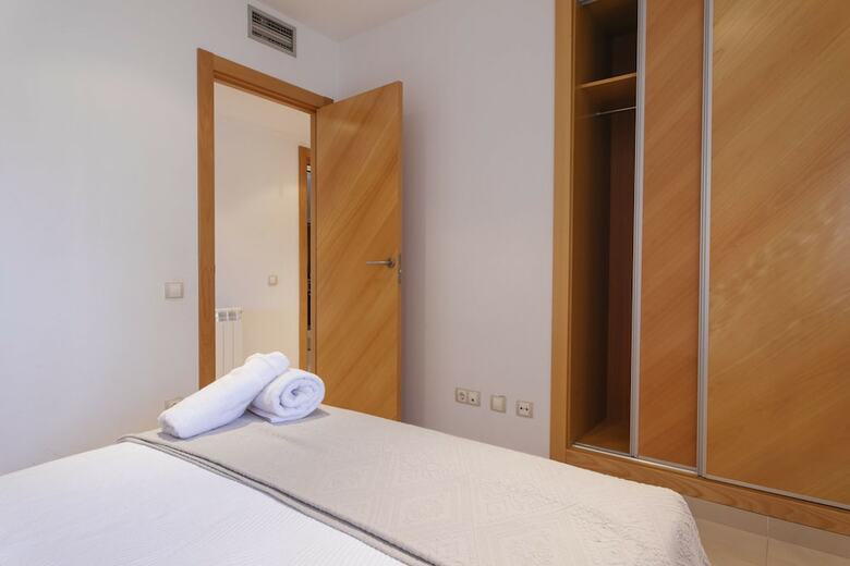 T&h Les Ones Family Apartments