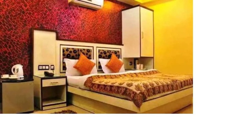 Hotel Comfort Room Shiv Dev Int