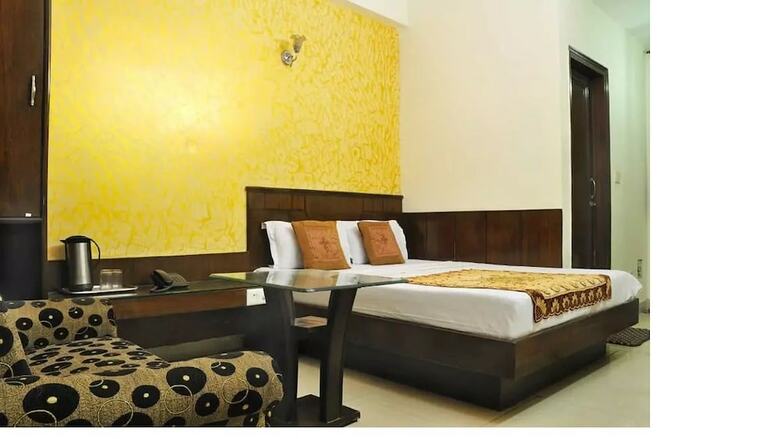 Hotel Comfort Room Shiv Dev Int