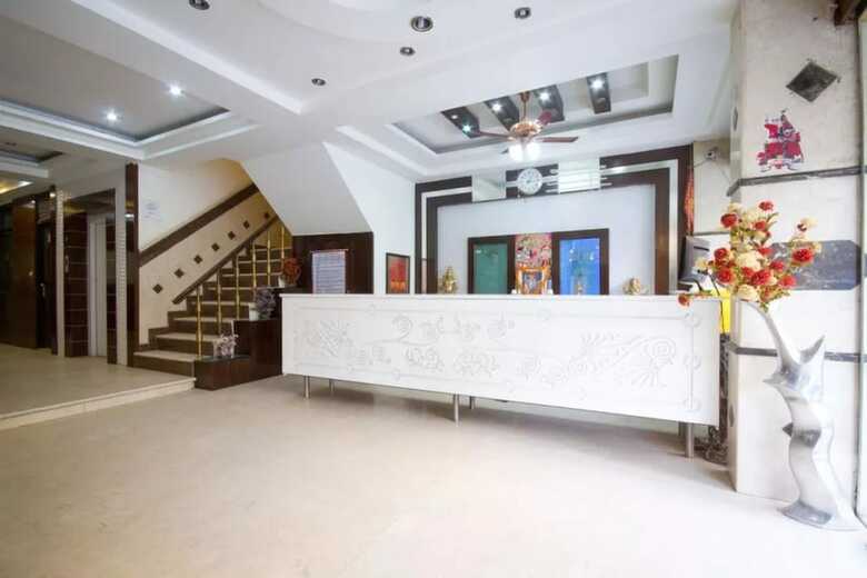 Hotel Comfort Room Shiv Dev Int