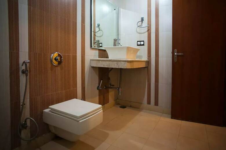 Hotel Comfort Room Shiv Dev Int