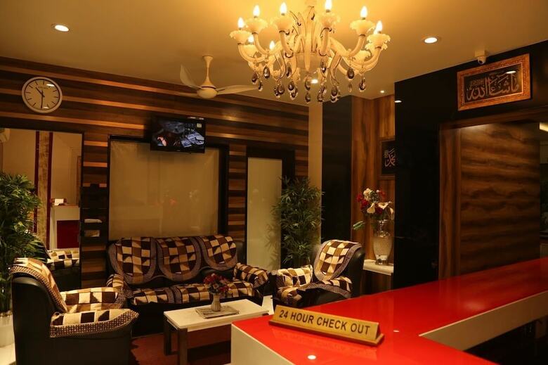 Hotel Madni Royale