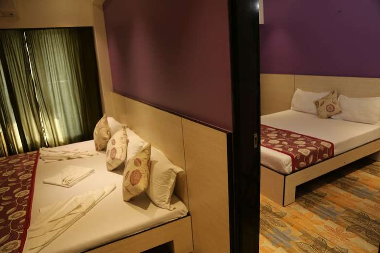 Hotel Madni Royale