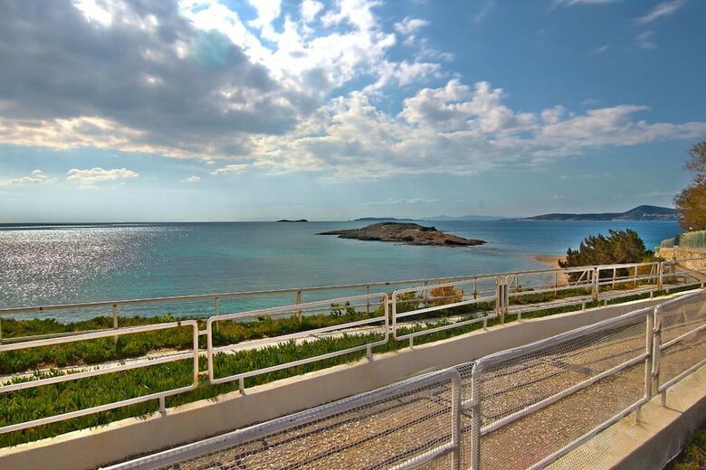 Villa White Coral